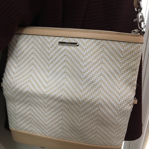 Stylish Cream and Tan Women's Bag - Picture 10 of 11